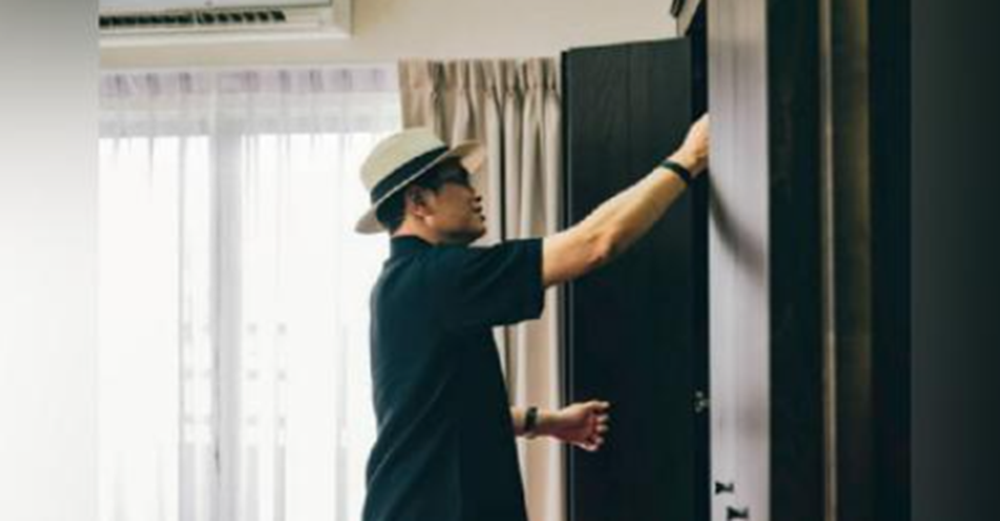 女房客「突然要退租」押金也不要了!臨走前只說「給你留了好東西」...房東打開衣櫃傻眼了!