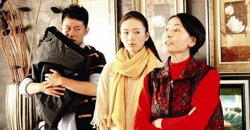 回娘家錯了?婆婆直接衝進房間罵爸媽只是養妳耶,老公回國後再傳太后懿旨更過分